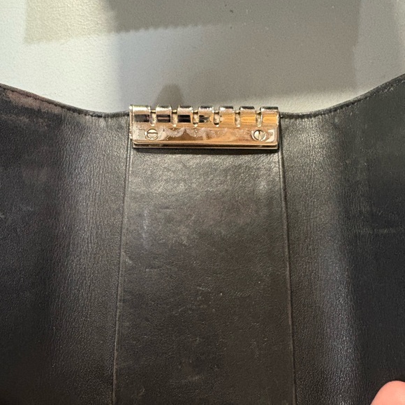 Preloved CHANEL Key holder in Black Patent leather - Picture 7 of 10